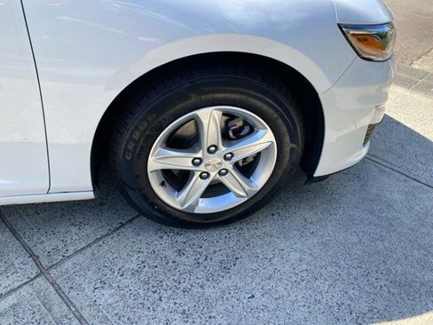 Used 2023 Chevrolet Malibu LS image 17