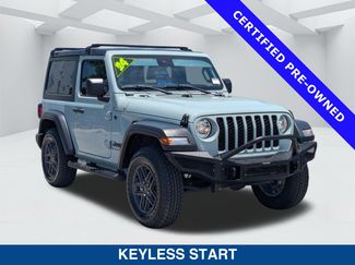 Used 2024 Jeep Wrangler Sport AWD/4WD video 2