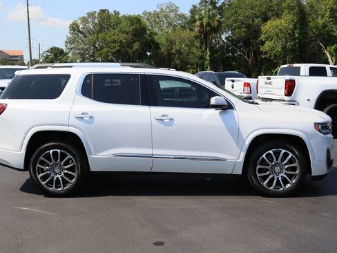 Certified 2023 GMC Acadia Denali w/ Denali Ultimate Package FWD image 10