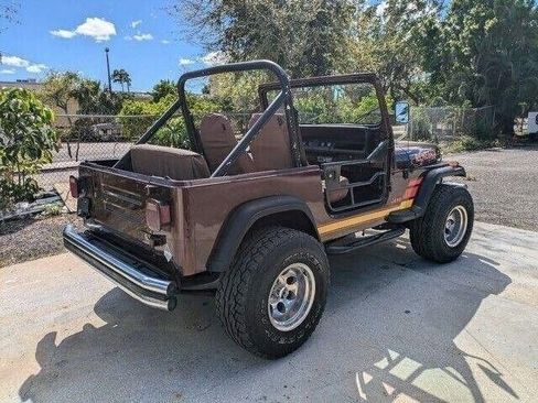 Used 1989 Jeep Wrangler 4WD image 7