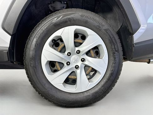 Used 2020 Toyota RAV4 LE w/ All Weather Liner Package AWD/4WD image 29