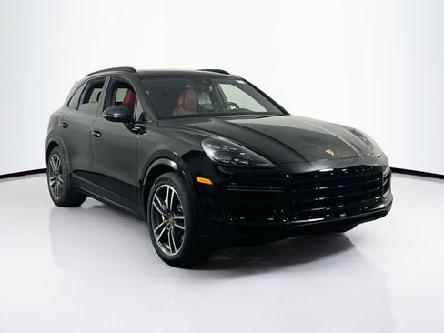 Used 2020 Porsche Cayenne Turbo AWD/4WD image 3