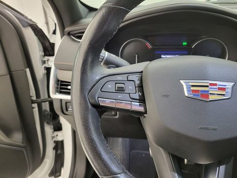 Used 2023 Cadillac XT4 Sport AWD/4WD image 9