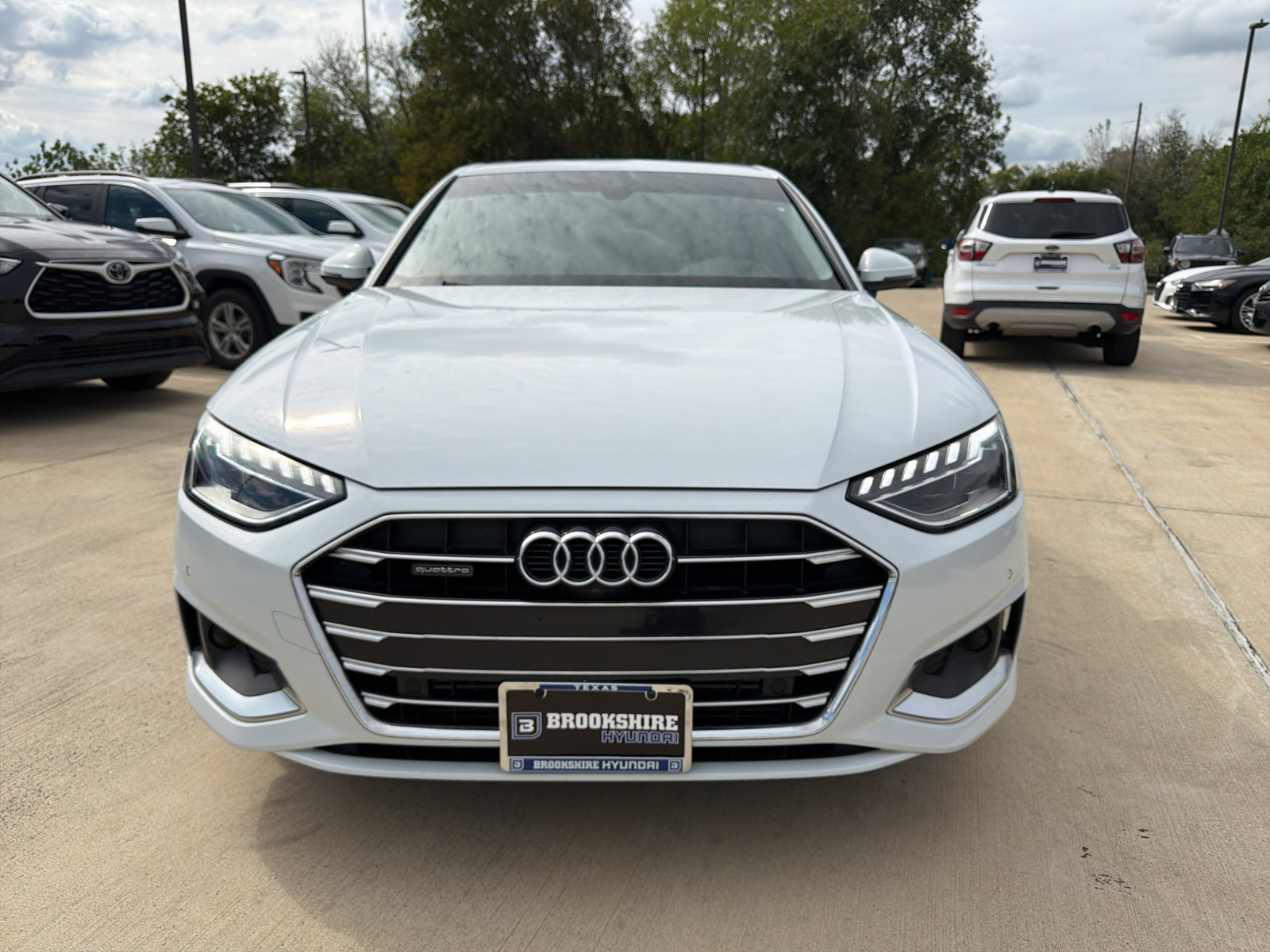 Used 2022 Audi A4 2.0T Premium Plus AWD/4WD image 2