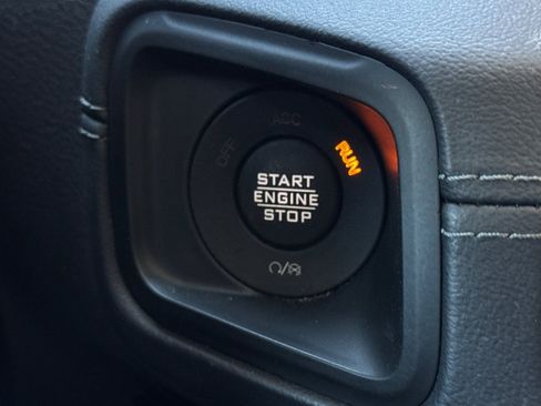 Used 2024 Jeep Wrangler Unlimited Sahara AWD/4WD image 25
