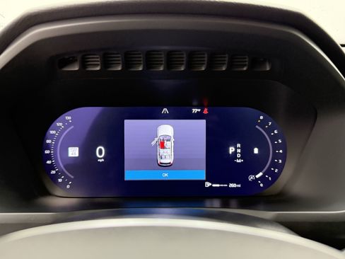 Certified 2024 Volvo XC90 B6 Plus w/ Protection Package Premier AWD/4WD image 18