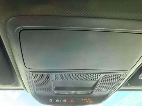Used 2025 Chevrolet Equinox LT FWD image 31