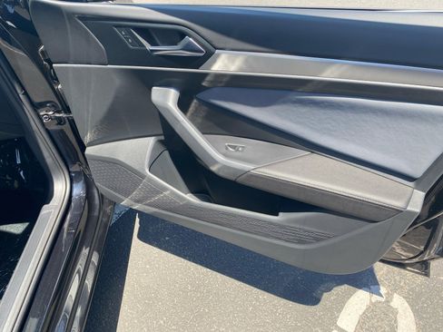 New 2025 Volkswagen Jetta SE image 16