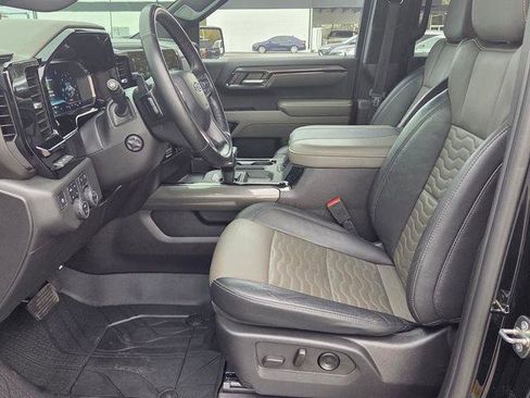 Certified 2024 Chevrolet Silverado 1500 ZR2 w/ Technology Package image 9