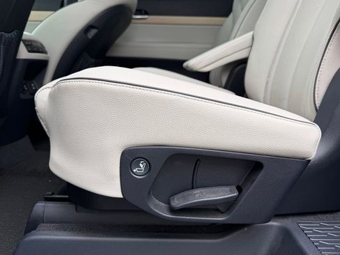 Used 2023 Hyundai Palisade Limited FWD image 17