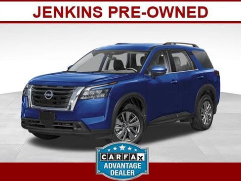 Used 2024 Nissan Pathfinder SV w/ SV Premium Package FWD image 1