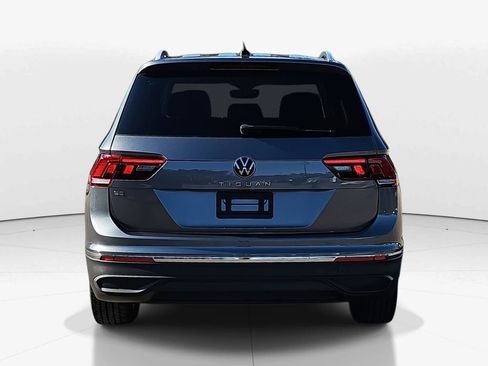 Used 2022 Volkswagen Tiguan SE image 6