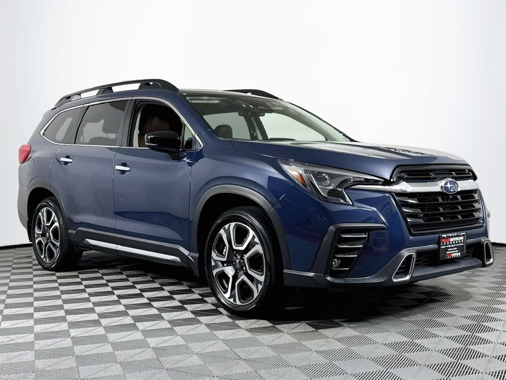 Used 2024 Subaru Ascent Touring AWD/4WD image 1