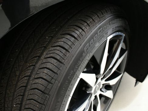 Used 2024 Chevrolet Malibu RS w/ LPO, Floor Liner Package FWD image 37