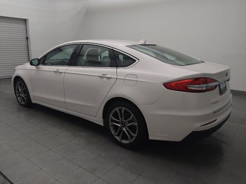 Used 2019 Ford Fusion SEL image 3