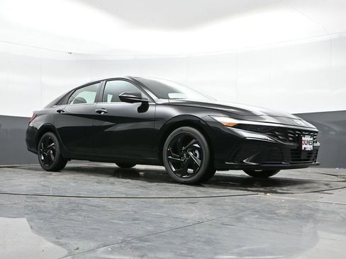 New 2026 Hyundai Elantra SEL Sport Premium FWD image 42