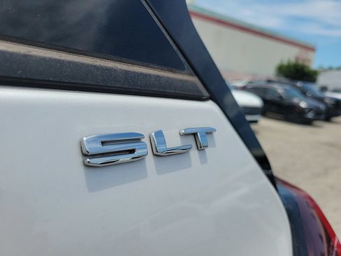 Used 2023 GMC Terrain SLT w/ LPO, Floor Liner Package FWD image 24