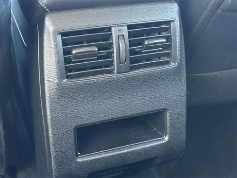 Used 2024 Mitsubishi Outlander SE image 21