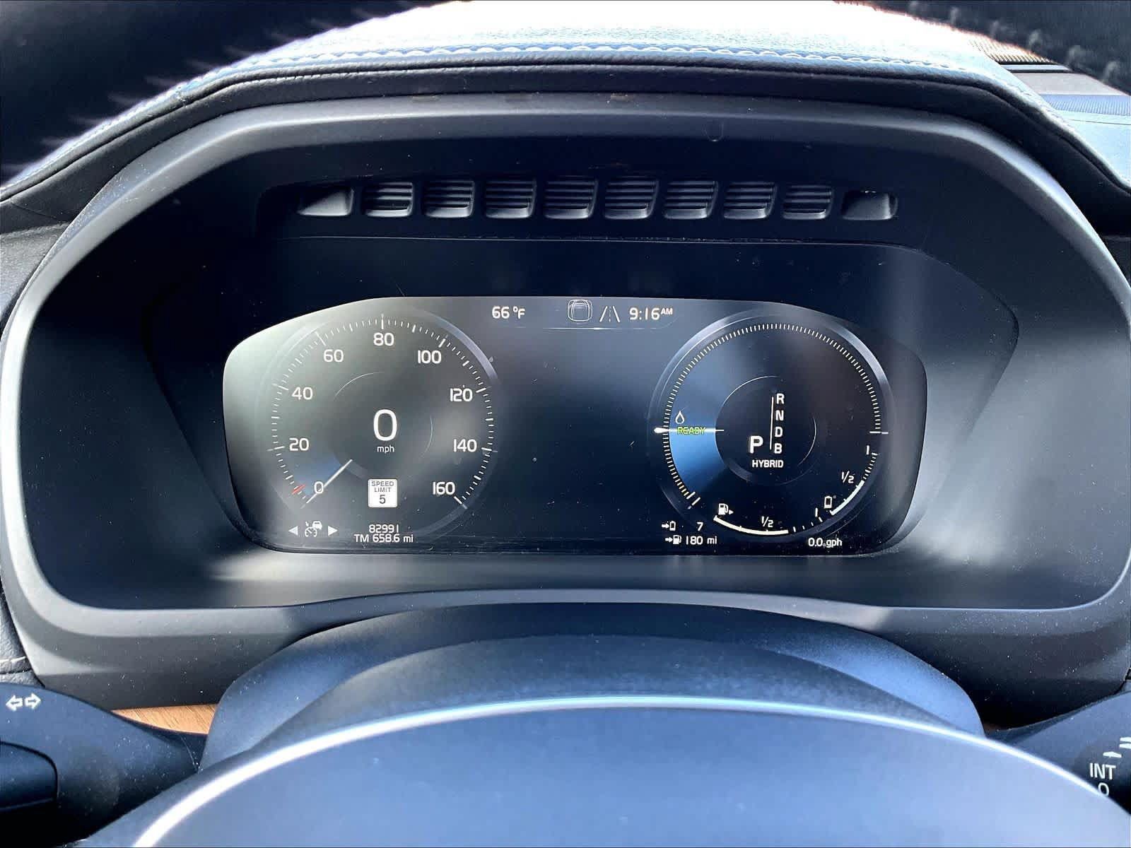 Used 2018 Volvo XC90 T8 Inscription w/ Convenience Package AWD/4WD image 15