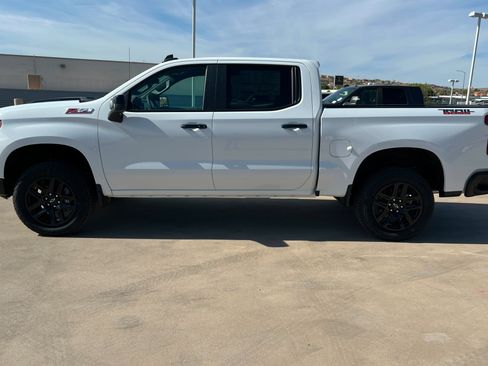 New 2026 Chevrolet Silverado 1500 LT Trail Boss w/ Convenience Package II AWD/4WD image 2