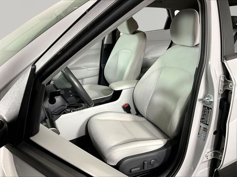 Used 2025 Hyundai Kona SEL AWD/4WD image 21