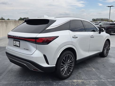 Used 2024 Lexus RX 350 FWD w/ Convenience Package image 5