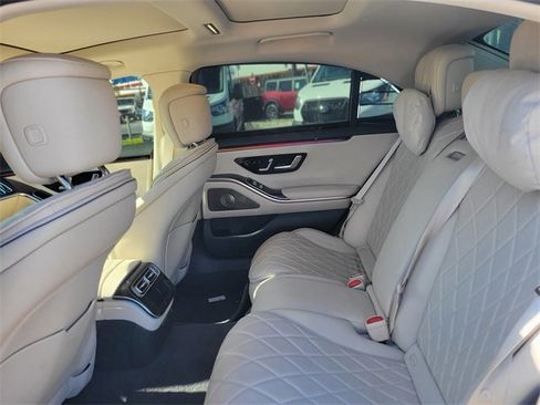 Used 2021 Mercedes-Benz S 580 4MATIC Sedan image 9