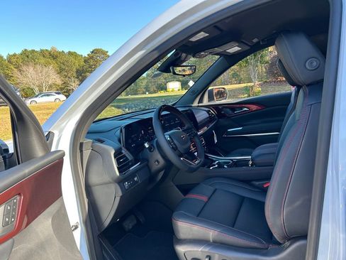 New 2026 Chevrolet Traverse RS image 34