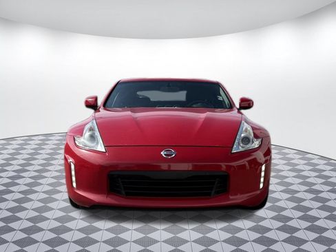 Used 2016 Nissan 370Z Coupe RWD image 2