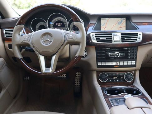 Used 2014 Mercedes-Benz CLS 550 image 26