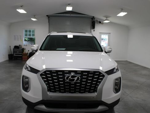 Used 2020 Hyundai Palisade SEL w/ Premium Package FWD image 3