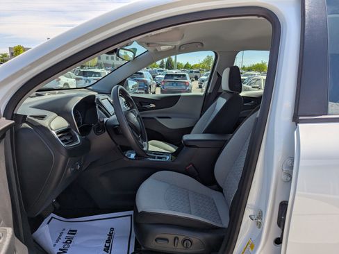 Certified 2022 Chevrolet Equinox LS w/ LPO, Floor Liner Package AWD/4WD image 12