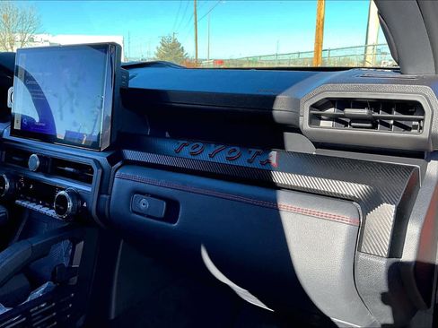 Used 2024 Toyota Tacoma TRD Pro image 15