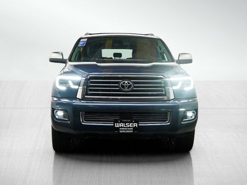 Used 2018 Toyota Sequoia Limited AWD/4WD image 9