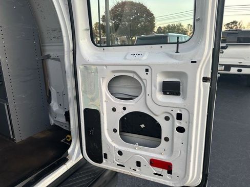 Used 2011 Ford E-150 and Econoline 150 w/ Commercial Cargo Van Pkg image 17