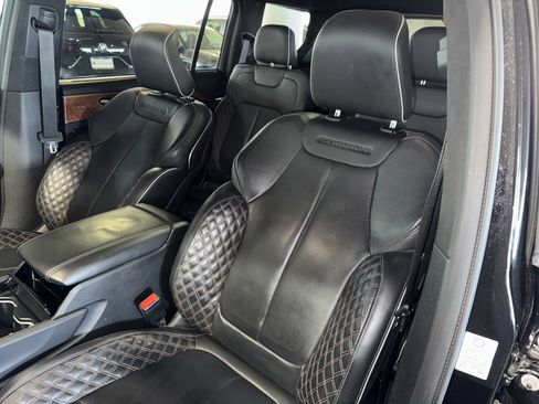 Used 2021 Jeep Grand Cherokee L Summit image 33