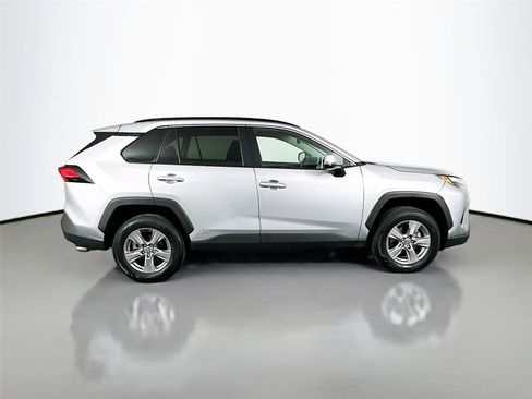 Certified 2025 Toyota RAV4 XLE AWD/4WD image 16
