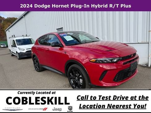 Used 2024 Dodge Hornet R/T Plus w/ R/T Blacktop Package AWD/4WD image 2