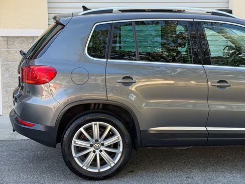 Used 2014 Volkswagen Tiguan S FWD image 11