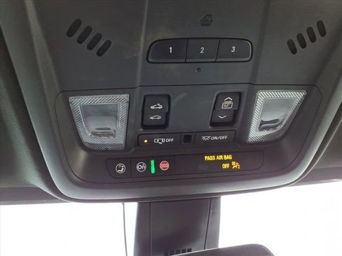 Used 2022 Cadillac XT5 Premium Luxury image 34