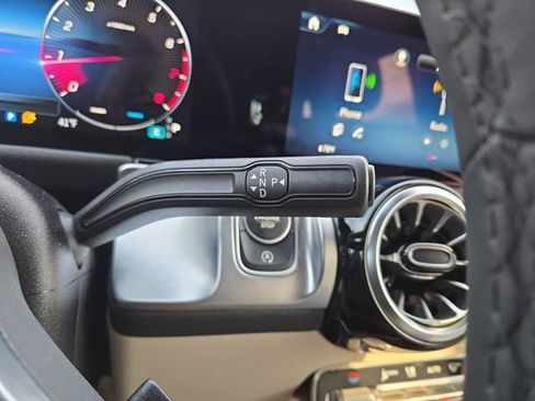 New 2026 Mercedes-Benz GLB 250 4MATIC image 9