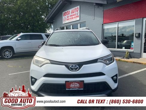 Used 2016 Toyota RAV4 SE AWD/4WD image 2