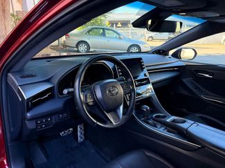 Used 2019 Toyota Avalon Touring FWD video 2