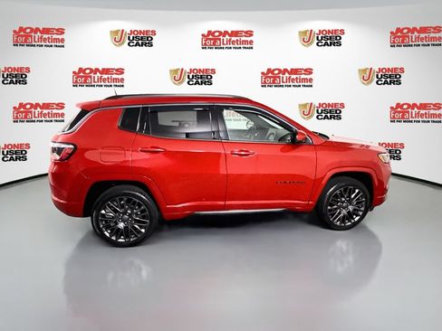 Used 2022 Jeep Compass Limited AWD/4WD image 16