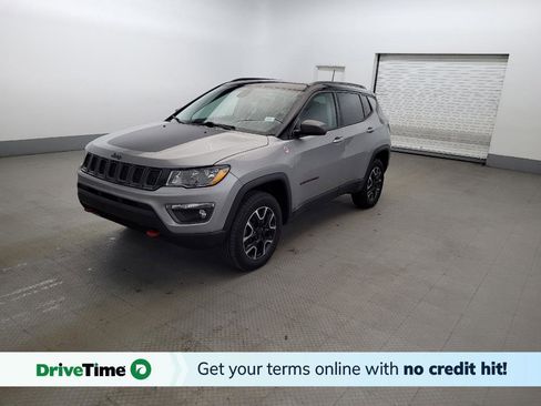 Used 2020 Jeep Compass Trailhawk w/ Leather Interior Group AWD/4WD image 1