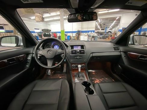 Used 2009 Mercedes-Benz C 300 4MATIC Sedan image 28