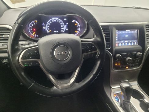 Used 2021 Jeep Grand Cherokee Laredo image 22