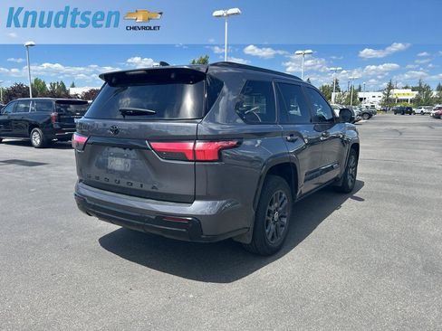 Used 2024 Toyota Sequoia Platinum AWD/4WD image 7