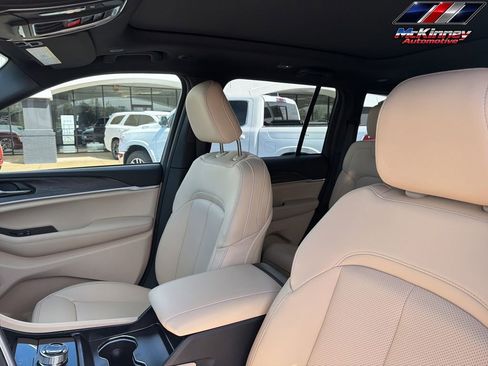 New 2026 Jeep Grand Cherokee Limited AWD/4WD image 31