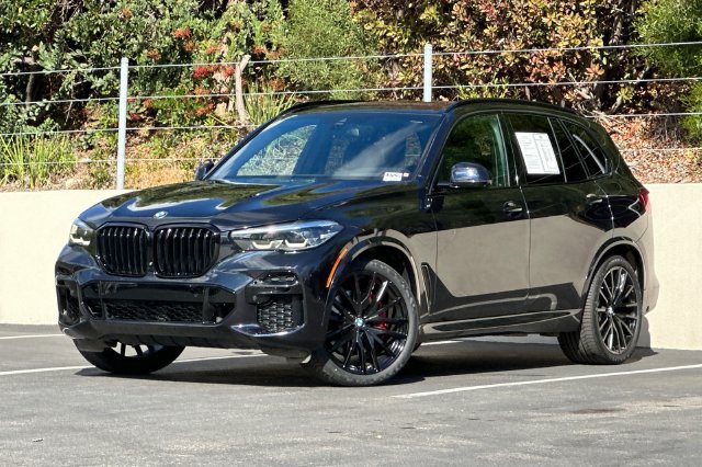 Used 2022 BMW X5 xDrive40i w/ M Sport Package AWD/4WD image 1
